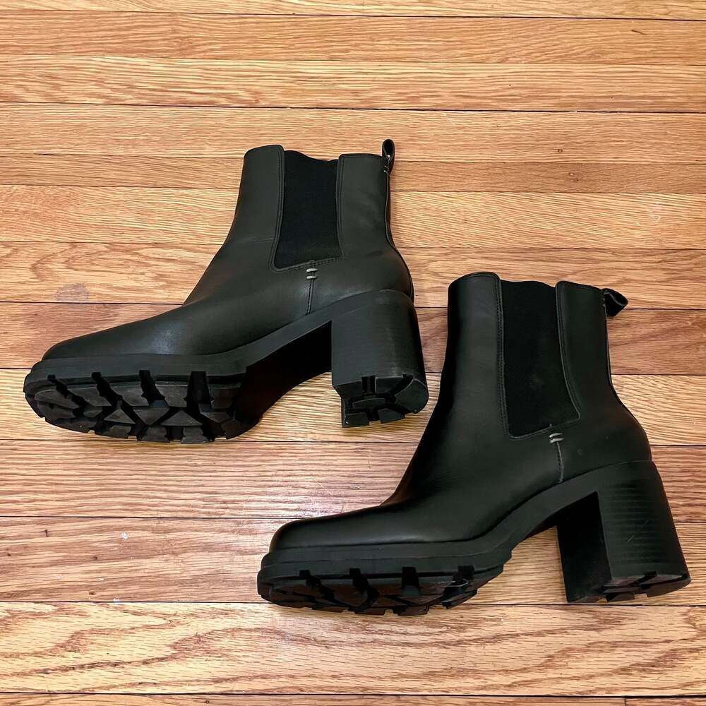 Crown Vintage Dilana Black Leather Square Toe Lug Sole Chelsea Boots Size 10